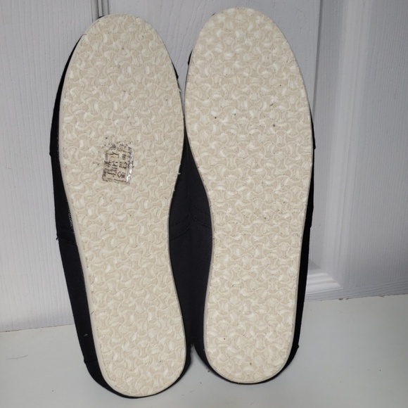 NEW Men's Black Canvas Slip-OnToms - Picture 4 of 4